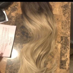 Cashmere hair extensions ombré 7 pieces NWT